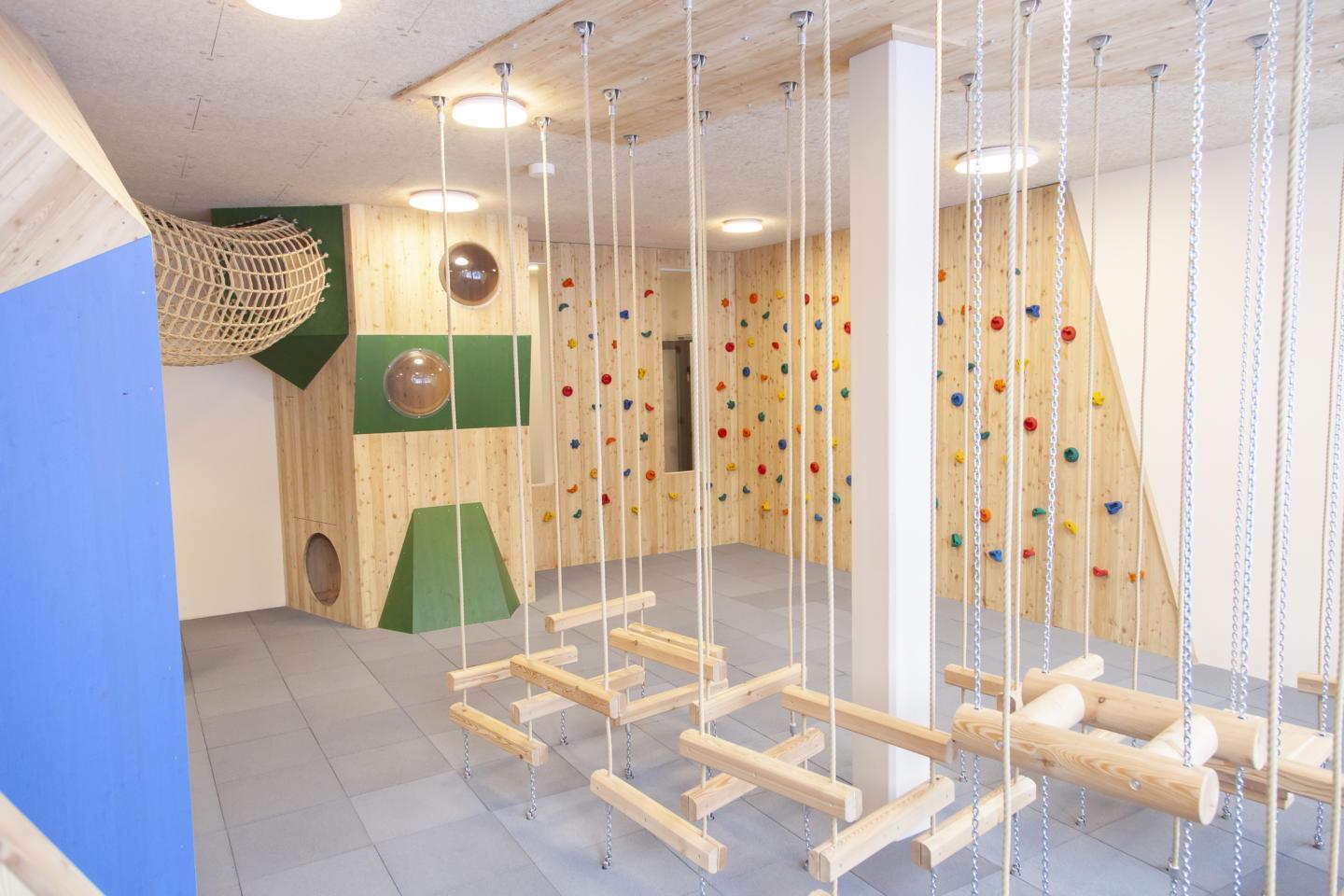 Boulder and sports climbing area
