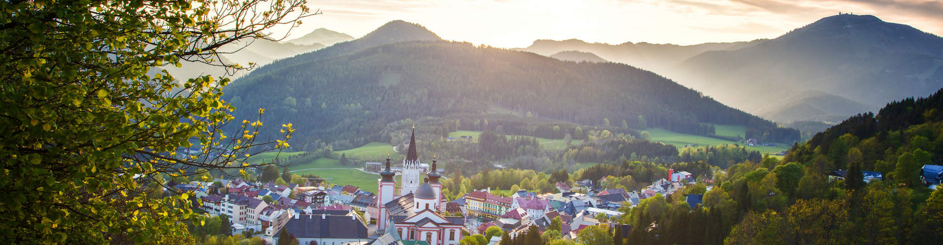 Blick auf Mariazell im Frühjahr, © www.mariazell.blog