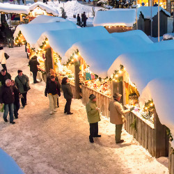 Adventhütten mit Schnee, © TV Hochsteiermark | Fred Lindmoser